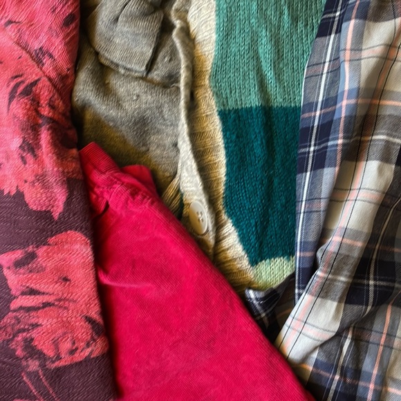 Girls 4T clothing mystery box 📦 - Picture 6 of 7